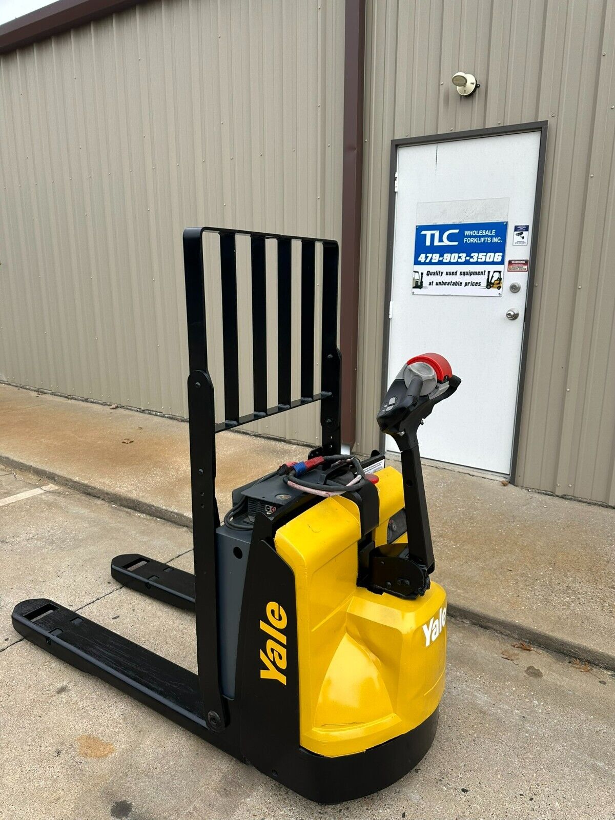 4766325