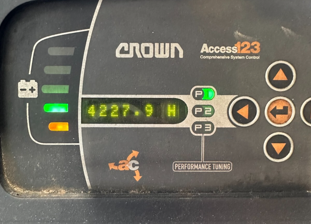 7572373