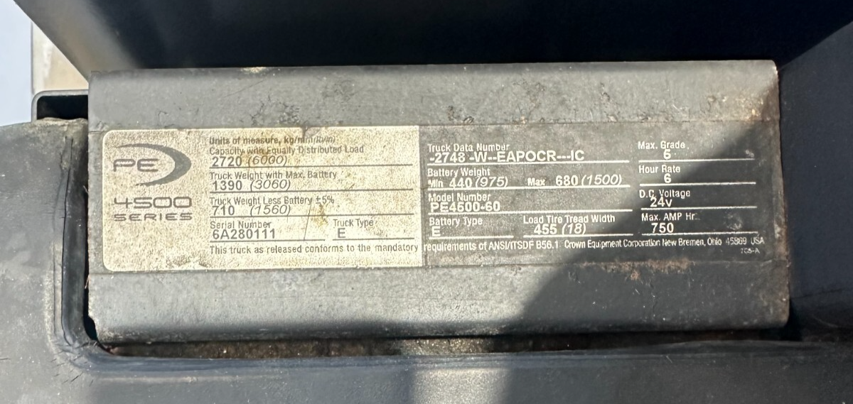 7572373
