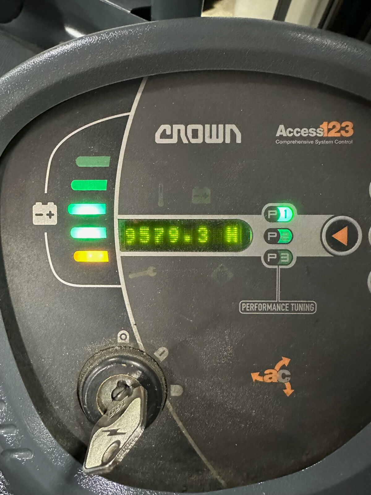 3759592