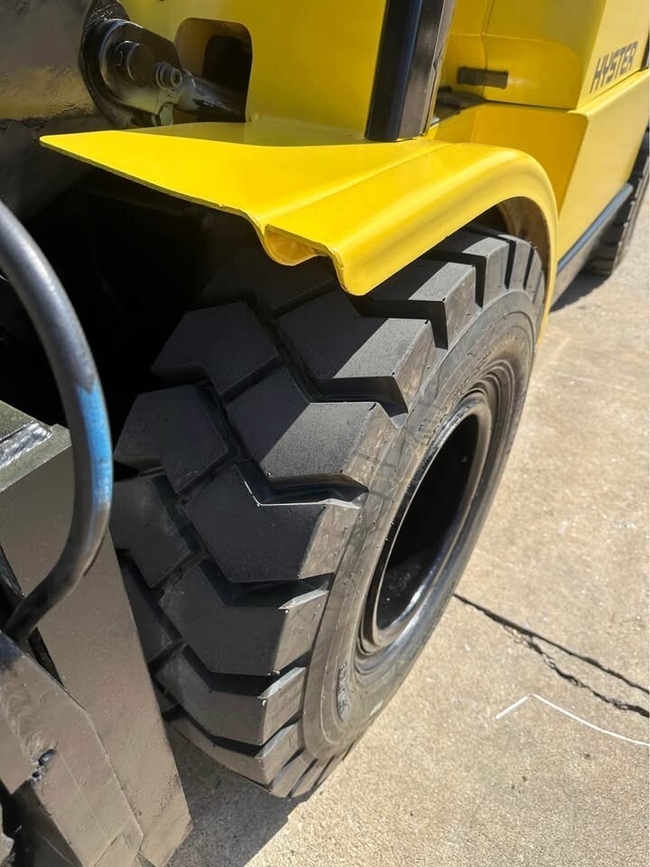6915869