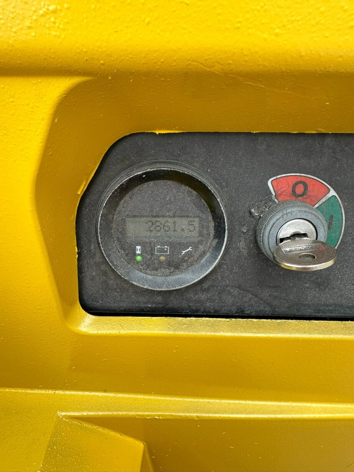 4766325