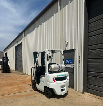 2016 Unicarriers Propane Forklift | 2420 hrs - 4000lb capacity