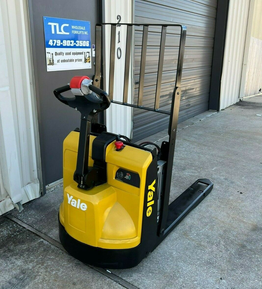 2016 Yale Electric Pallet Jack | 1860 hrs - 5000lb capacity