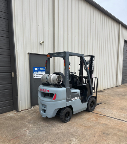 2012 Nissan Propane Forklift | 2949 hrs - 4000lb capacity