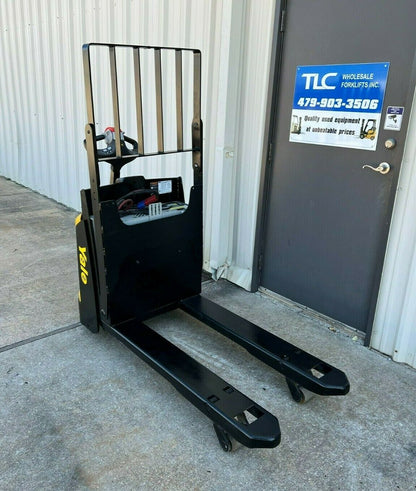 2016 Yale Electric Pallet Jack | 1860 hrs - 5000lb capacity