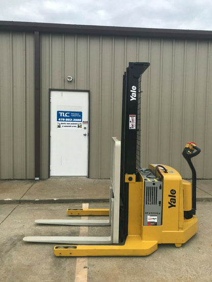 2006 Yale Walkie Stacker | 2854 hrs - 3800lb capacity