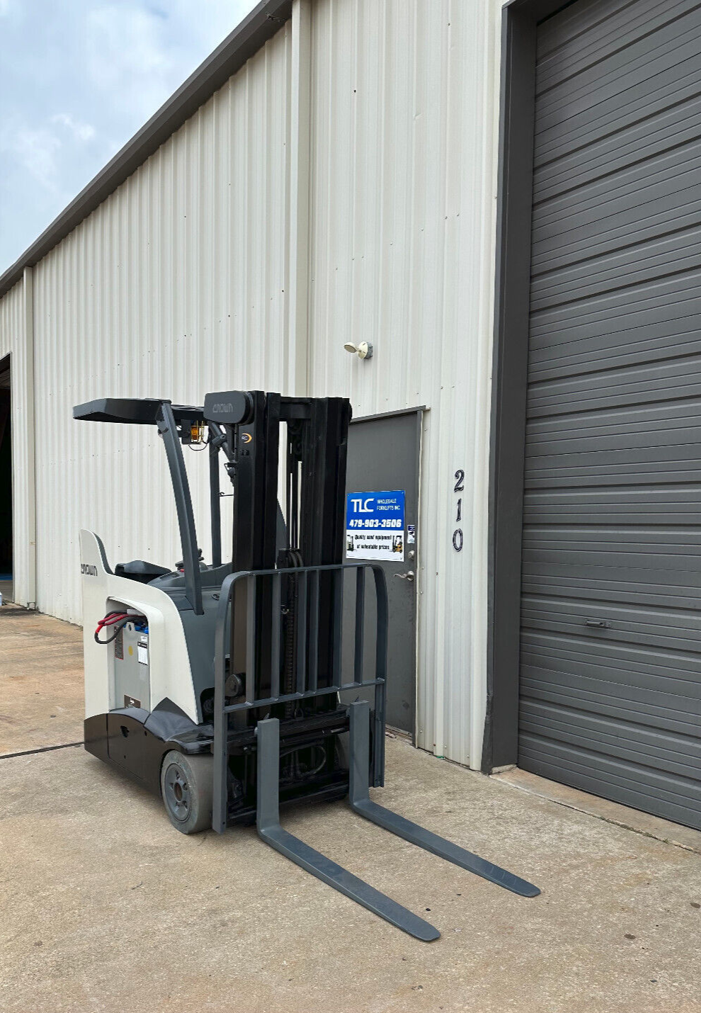 2015 Crown Forklift | 9622 hrs - 3500lb capacity