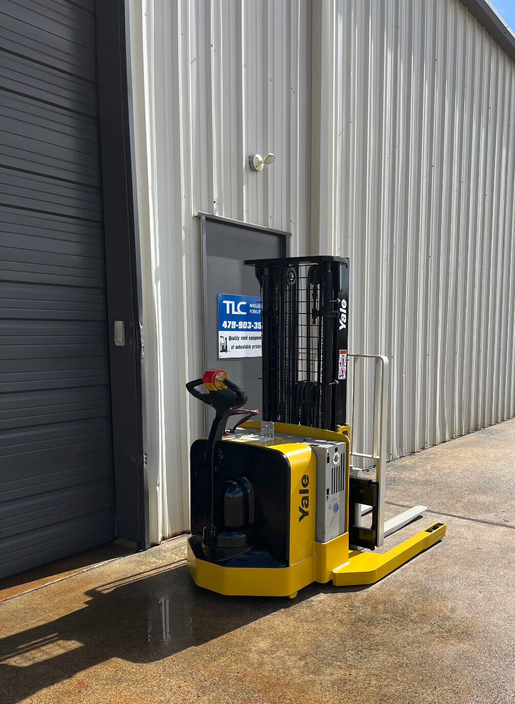 2018 Yale Triple Walkie Stacker | 3968 hrs - 3800lb capacity