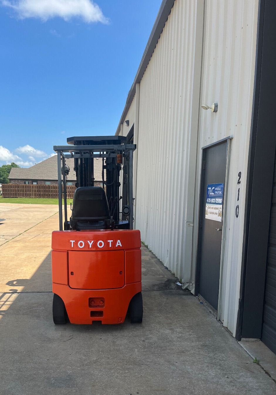 Toyota Electric Forklift | Quad Mast - 22,308 hrs - 276"/5000lb capacity