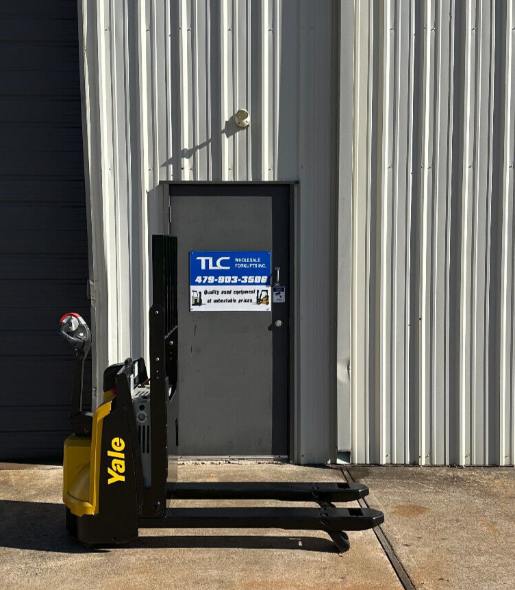 2016 Yale Electric Pallet Jack | 2258 hours - 5000lb capacity