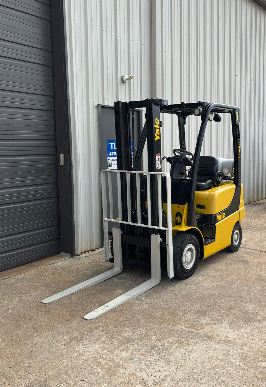 2014 Yale Propane Forklift | 851 hrs - 4000lb capacity