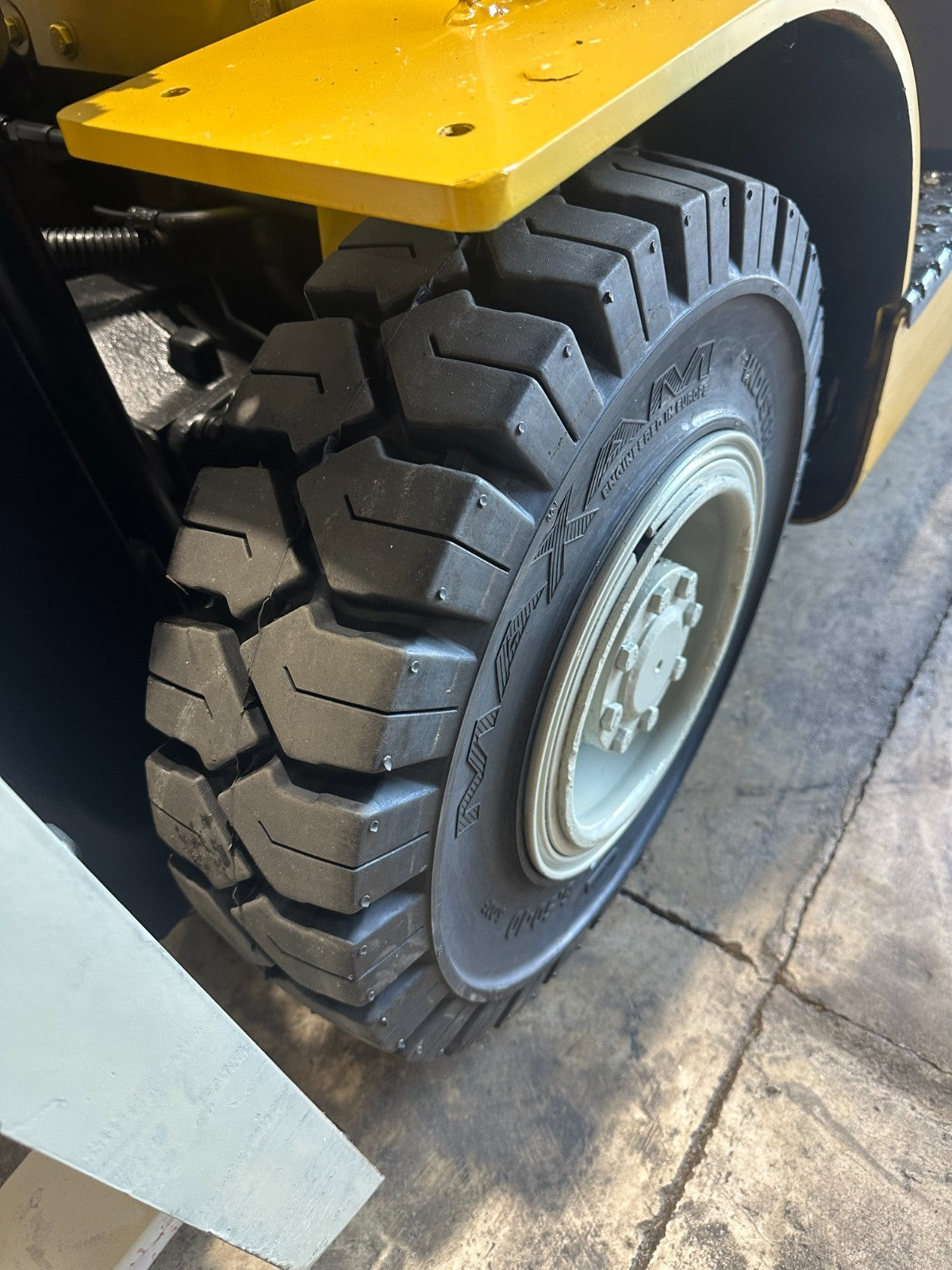 7973927