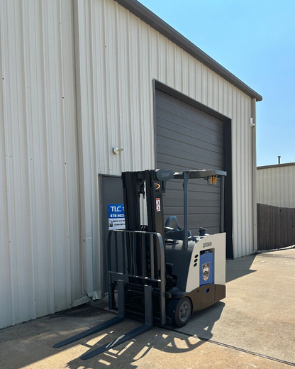 2014 Crown Forklift | 11,367 Hours - 3500lb capacity