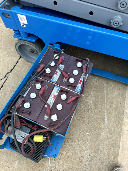 Genie Scissor Lift | Boom Lift - 26' Work Height - 1816 hrs