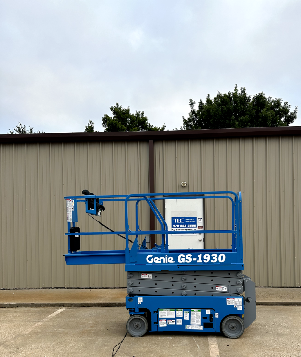 Genie Scissor Lift | Boom Lift - 26' Work Height - 1816 hrs