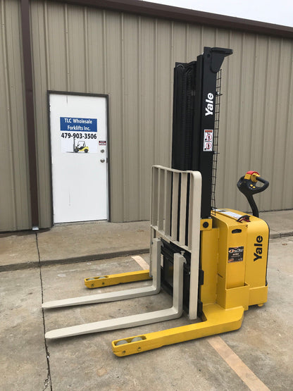 2009 Yale Walkie Stacker | 3432 hrs - 3800lb capacity