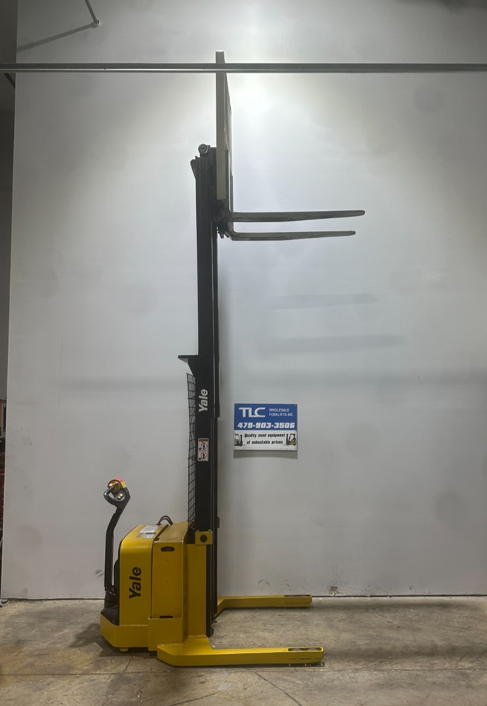 8652183