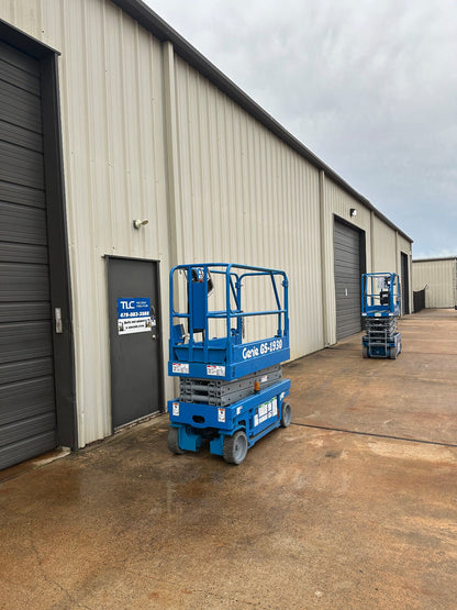 Genie Scissor Lift | Boom Lift - 26' Work Height