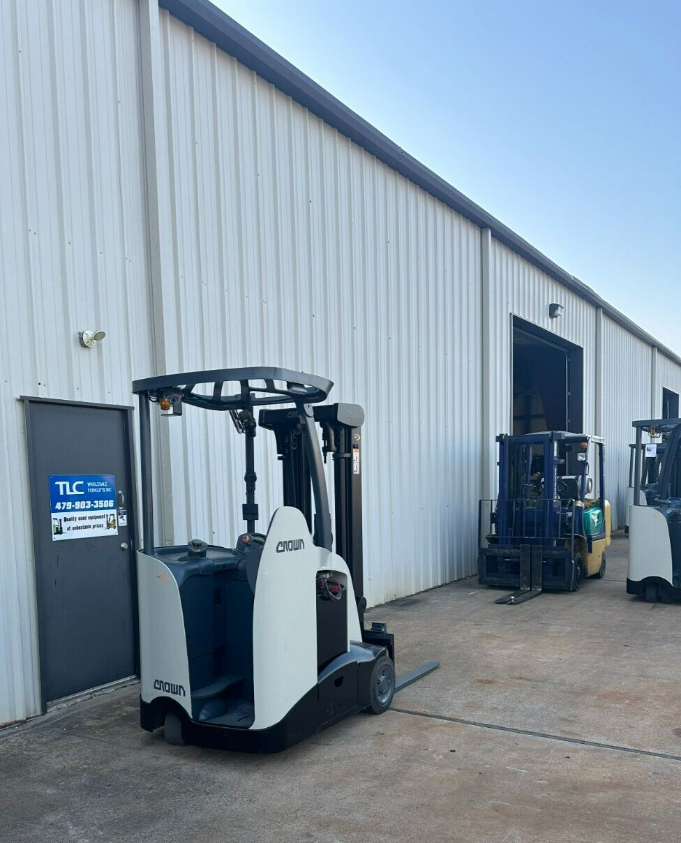 2014 Crown RC Forklift | 8,659 hrs - 3500lb capacity