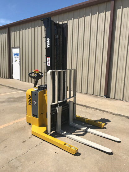 2008 Yale Walkie Stacker | 1081 hrs - 3800lb capacity