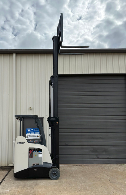 2015 Crown Forklift | 9622 hrs - 3500lb capacity