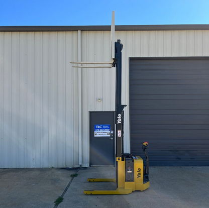 2016 Yale Walkie Stacker | 1100 hrs - 3800lb capacity