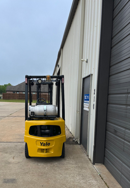 2010 Yale Propane Forklift | 1319 hrs - 4000lb capacity