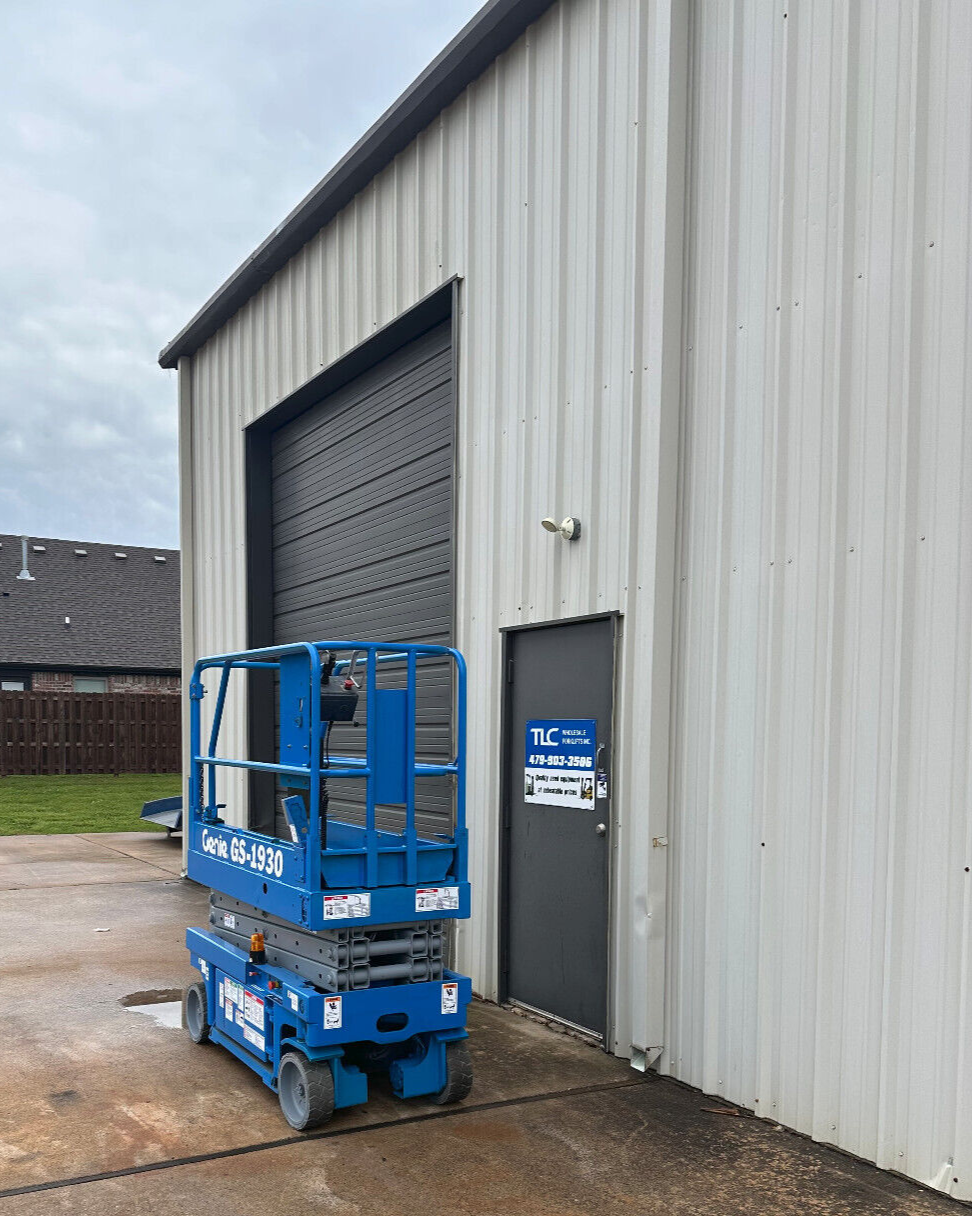 Genie Scissor Lift | Boom Lift - 26' Work Height