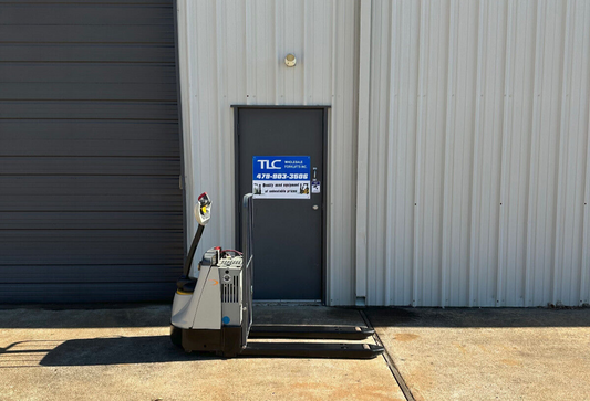 2017 Crown Electric Pallet Jack | 3920 hrs - 4500lb capacity