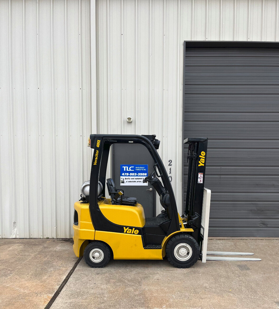 2010 Yale Propane Forklift | 1319 hrs - 4000lb capacity