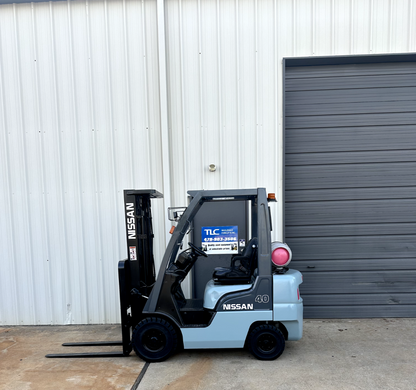 2012 Nissan Propane Forklift | 4739 hrs - 4000lb capacity