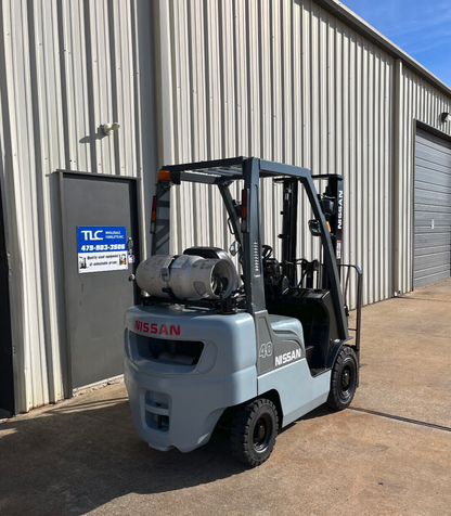 2010 Nissan Propane Forklift | 4042 hrs - 4000lb capacity