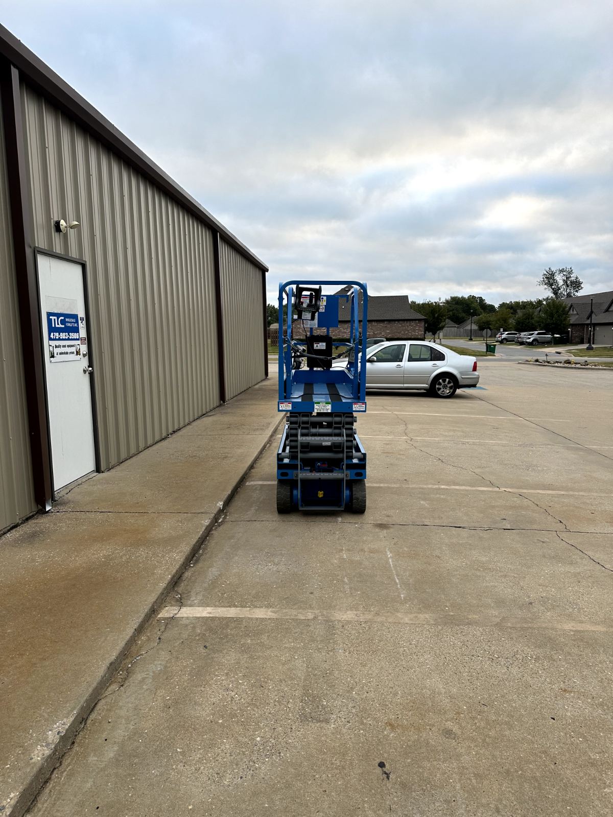 Genie Scissor Lift | Boom Lift - 26' Work Height - 1816 hrs