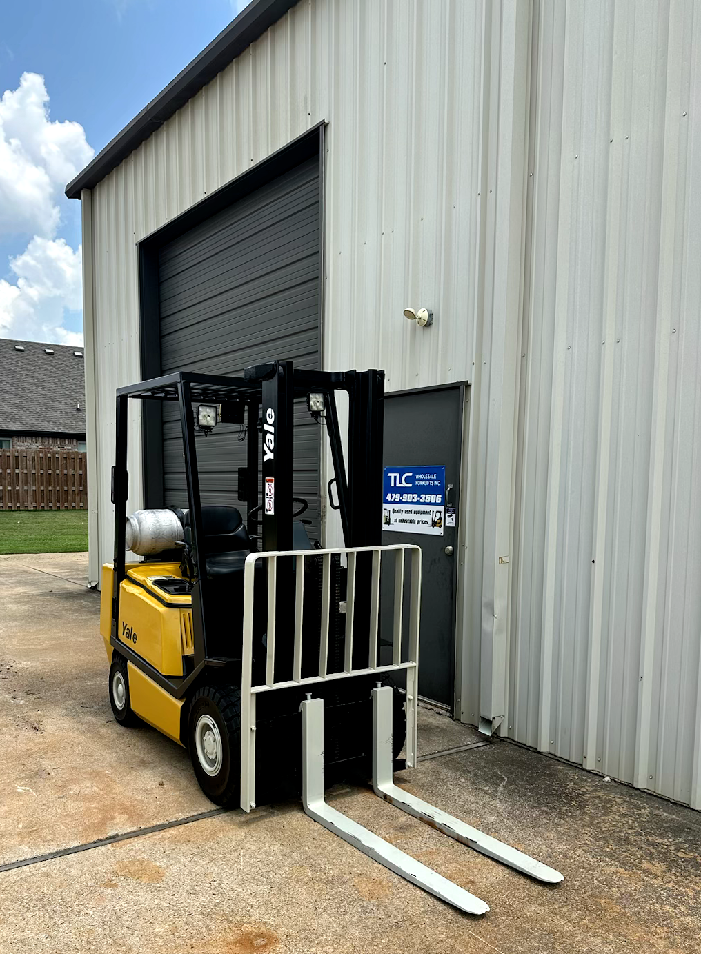 2001 Yale Propane Forklift | 9173 hrs - 4000lb capacity