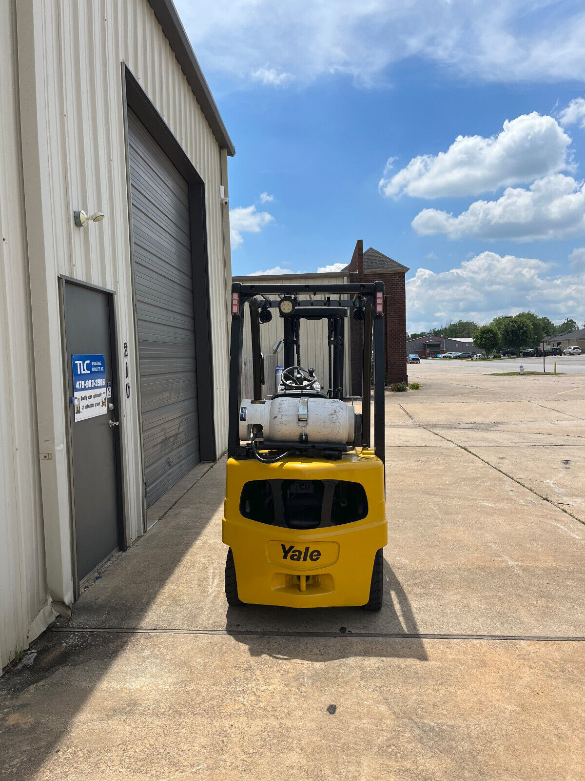 2013 Yale Propane Forklift | 8061 hrs - 4000lb capacity