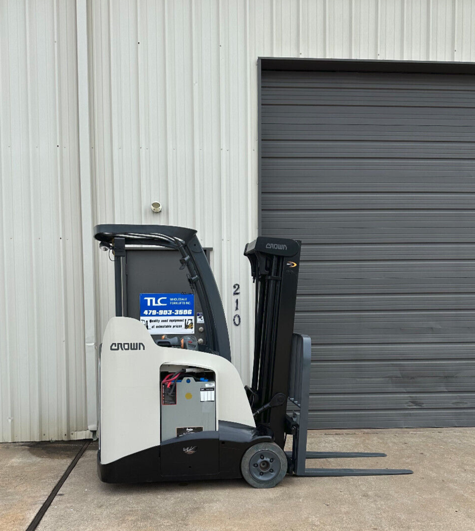 2015 Crown Forklift | 9622 hrs - 3500lb capacity