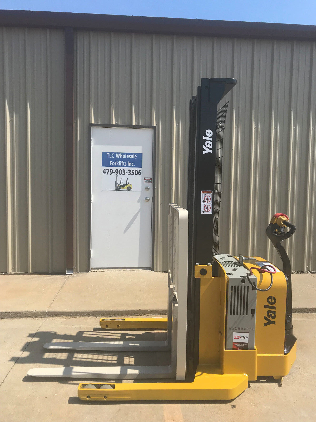 2012 Yale Walkie Stacker | 4495 hrs - 3800lb capacity