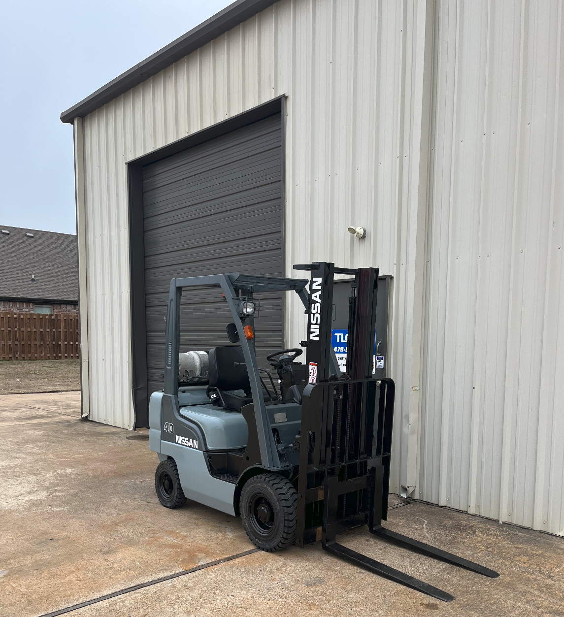 2012 Nissan Propane Forklift | 2949 hrs - 4000lb capacity