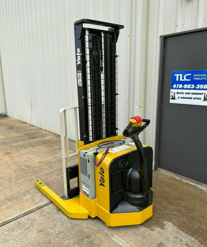 2014 Yale Walkie Stacker | 2282 hrs - 3800lb capacity