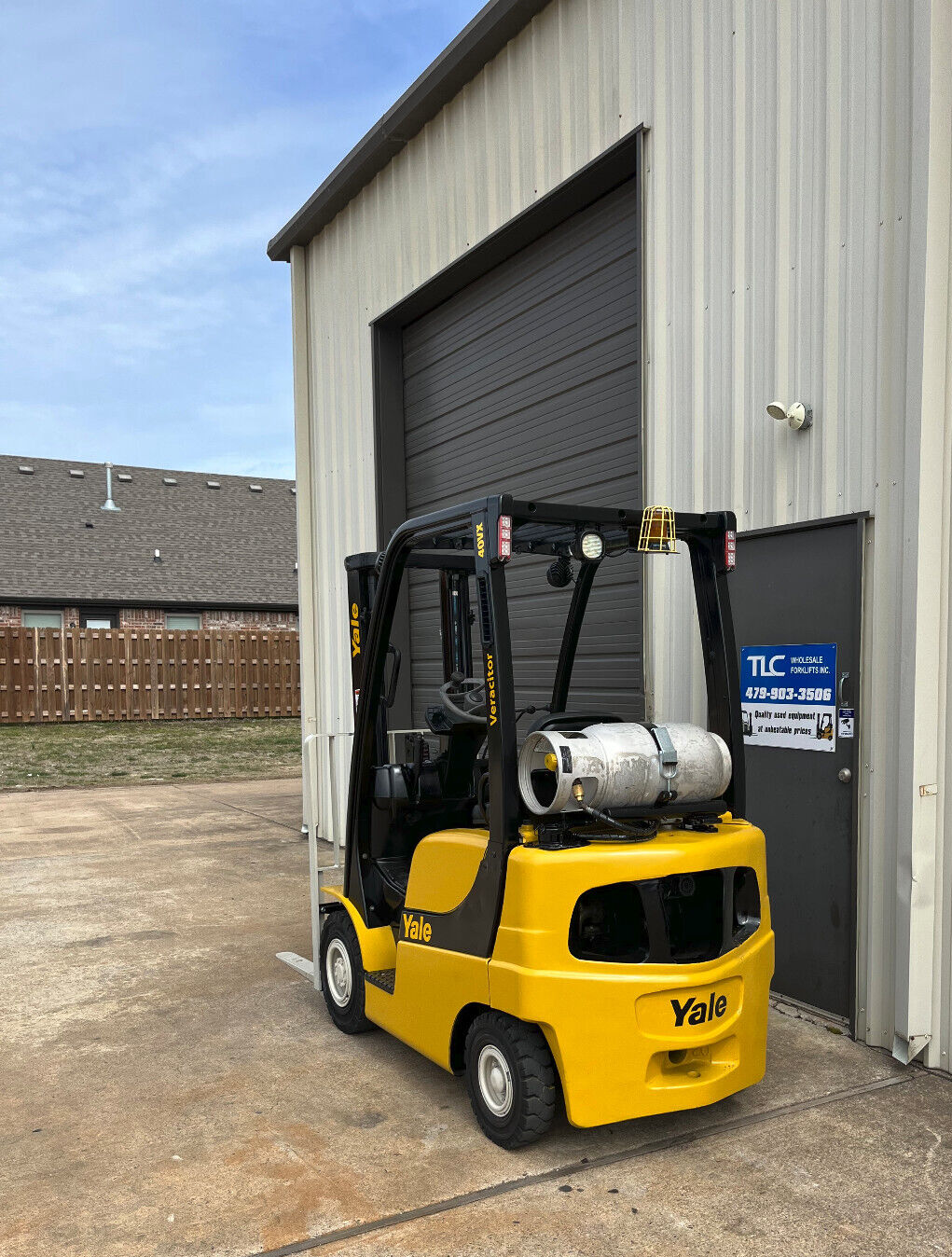 2014 Yale Propane Forklift | 851 hrs - 4000lb capacity