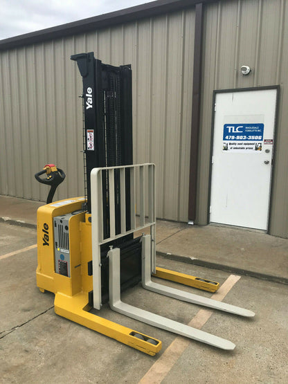 2006 Yale Walkie Stacker | 2854 hrs - 3800lb capacity