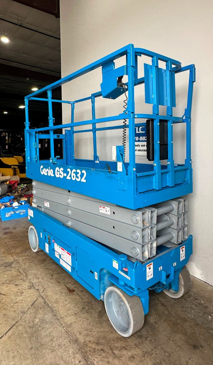 8933950