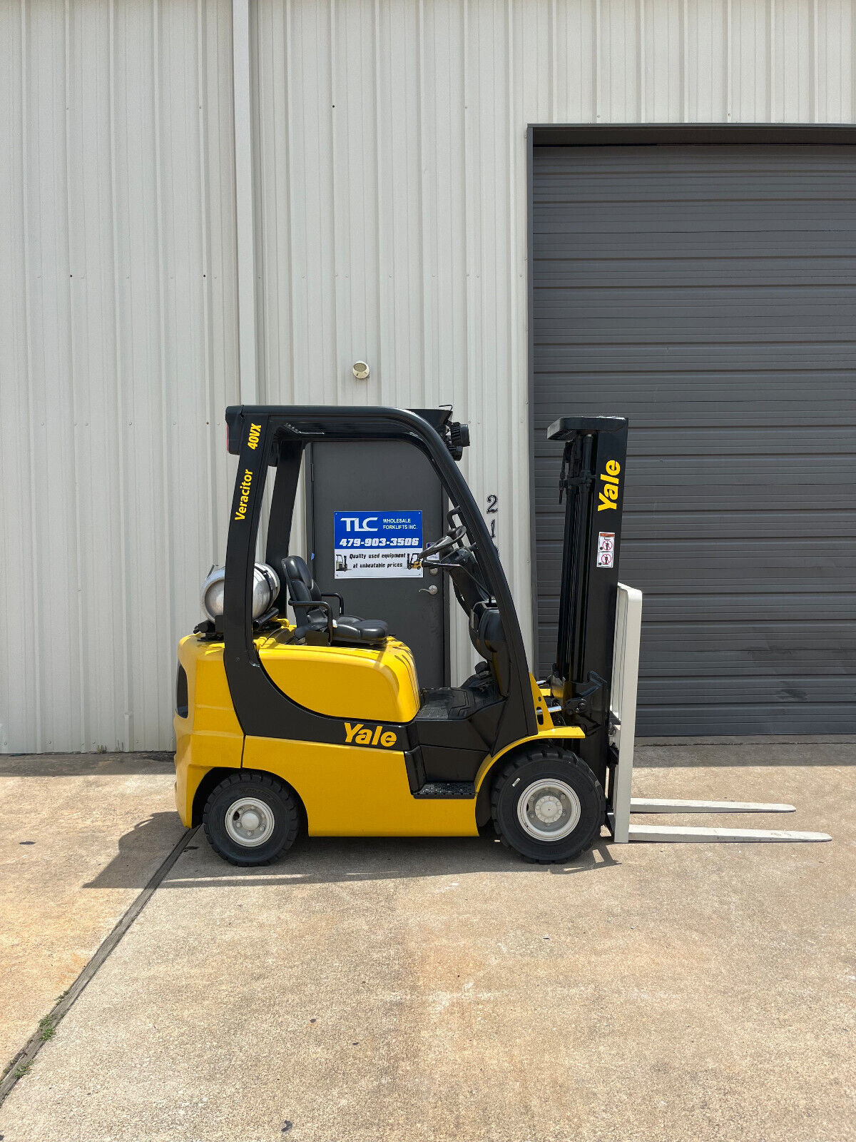 2013 Yale Propane Forklift | 8061 hrs - 4000lb capacity