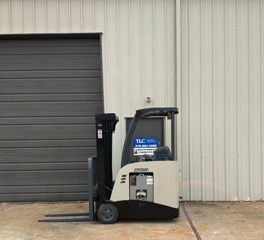 2017 Crown Forklift | 9294.9 Hours - 3500lb capacity