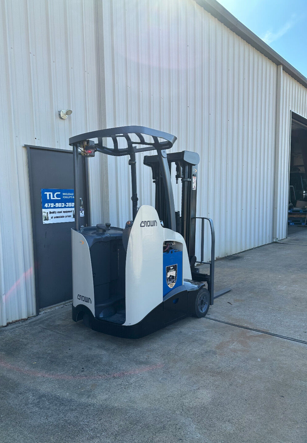 2015 Crown Forklift | 11,792 hrs - 3500lb capacity