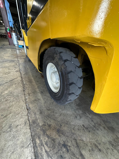 8905808