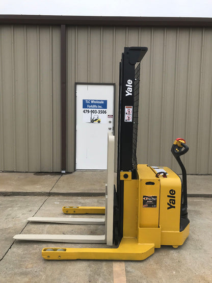 2009 Yale Walkie Stacker | 3432 hrs - 3800lb capacity