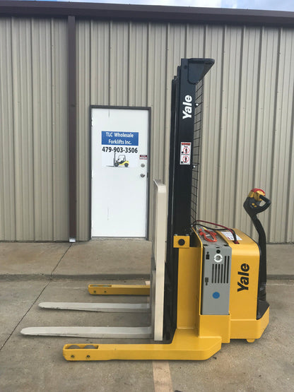 2013 Yale Walkie Stacker | 1384 hrs - 3800lb capacity