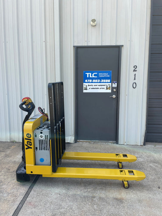 2010 Yale Electric Pallet Jack | 4426 hrs - 5000lb capacity